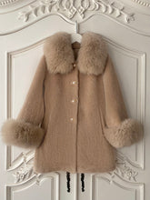 Загрузите изображение в программу просмотра галереи,Victoria Shearling Teddy Coat