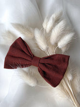Load image into Gallery viewer, Emelie Linen Cotton Bow Hair Clip