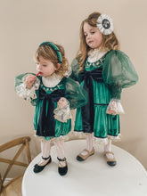 Laden Sie das Bild in den Galerie-Viewer.Petite Maison Kids Lara Lace Tights
