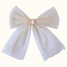Chargez l&#39;image dans la visionneuse de la galerie,Anaïs Cameo Ivory Tulle Bow - Hair Clip
